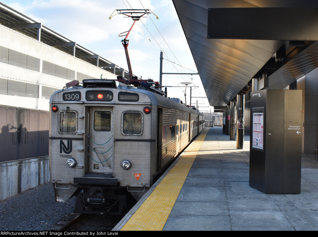 The Dinky awaiting passengers at Princeton Station